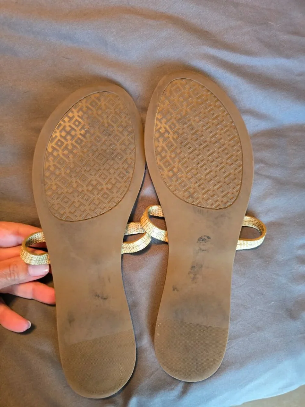 Tory Burch Miller Sandal – Beige Embossed Leather Logo Thong Sandals – Size 10